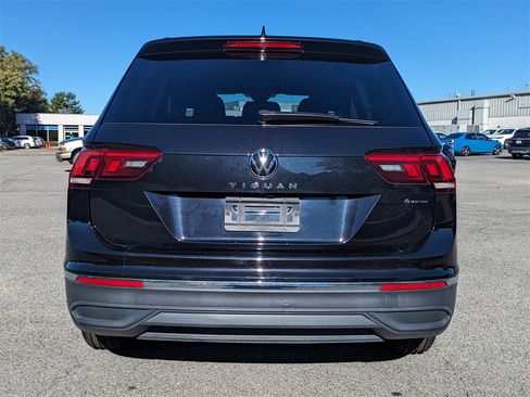 Certified 2024 Volkswagen Tiguan S image 5