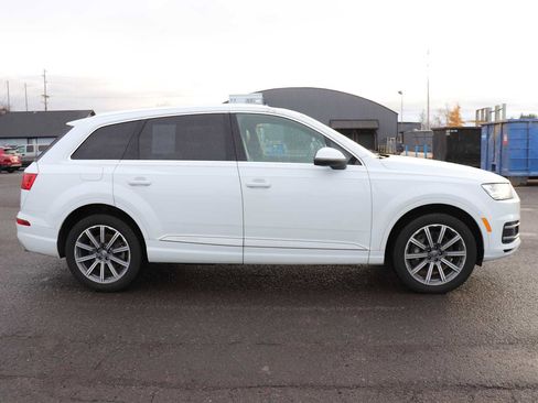 Used 2019 Audi Q7 3.0T Premium Plus w/ Premium Plus Package image 4
