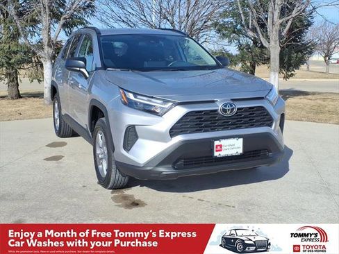 Certified 2025 Toyota RAV4 LE image 1