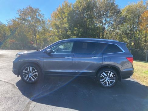 Used 2016 Honda Pilot Elite image 2