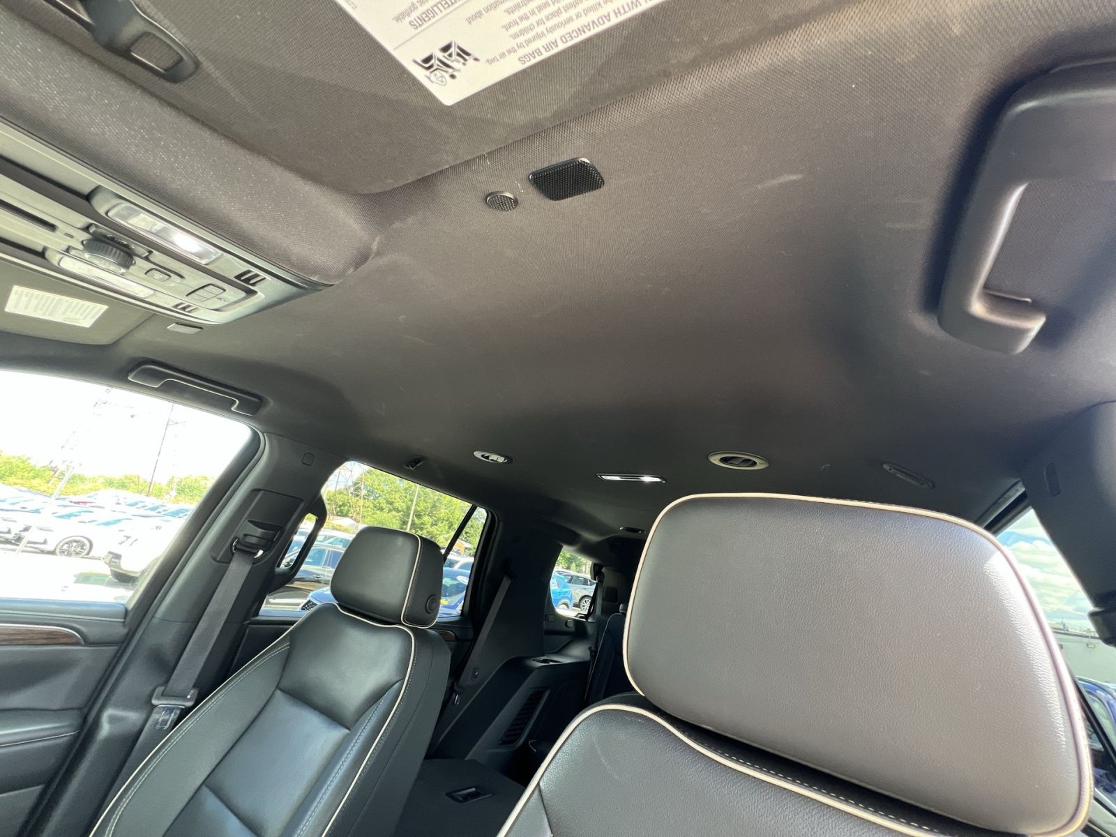 Used 2024 Chevrolet Tahoe Premier AWD/4WD image 21