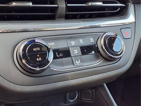 New 2026 Buick Envista Sport Touring FWD image 7
