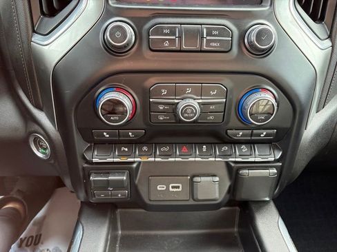 Used 2019 Chevrolet Silverado 1500 LT Trail Boss image 20