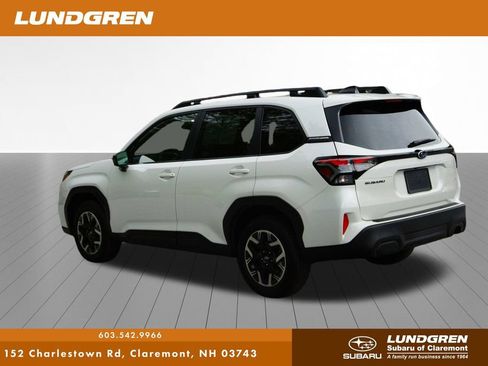 Certified 2025 Subaru Forester Premium AWD/4WD image 32