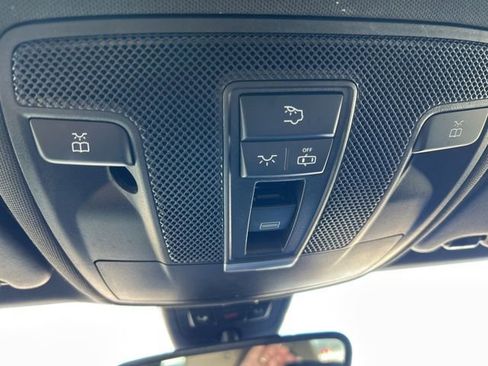 Used 2019 Mercedes-Benz CLA 250 image 21