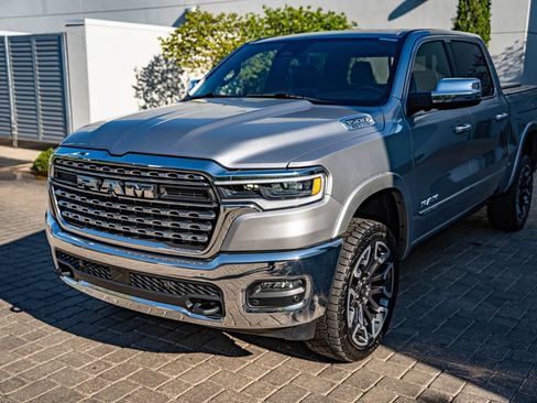 Used 2025 RAM 1500 Limited AWD/4WD image 13