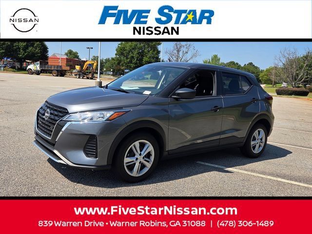 Used 2025 Nissan Kicks Play S FWD image 3