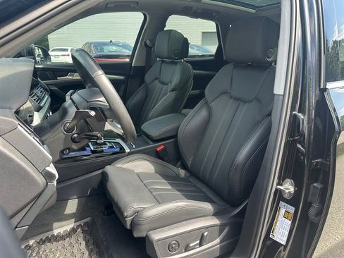 Certified 2024 Audi Q5 2.0T Prestige w/ Prestige Package AWD/4WD image 30