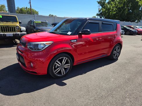 Used 2019 Kia Soul + FWD image 1