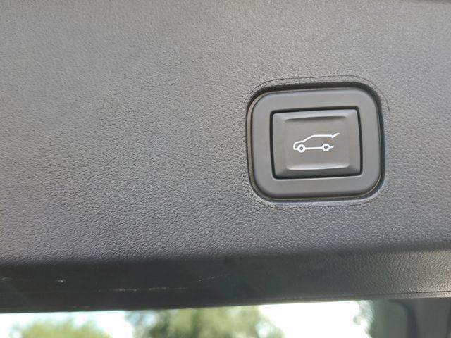 Certified 2024 Cadillac Lyriq Luxury RWD image 27