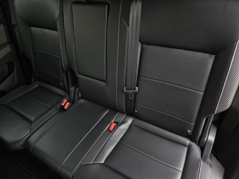 Used 2022 Volkswagen Atlas Cross Sport SEL R-Line w/ Cross Sport MDO Package AWD/4WD image 16