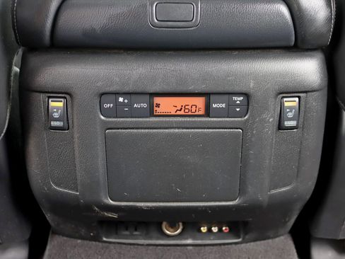 Used 2017 Nissan Armada Platinum AWD/4WD image 28