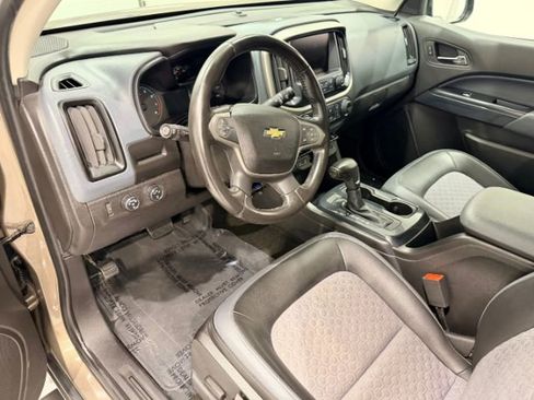 Used 2015 Chevrolet Colorado Z71 image 42