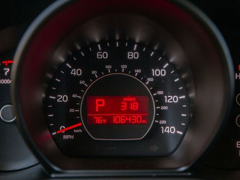 Used 2016 Kia Soul Base w/ Convenience Package image 17