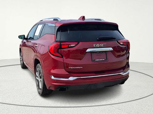Used 2018 GMC Terrain Denali w/ Advanced Safety Package FWD image 5