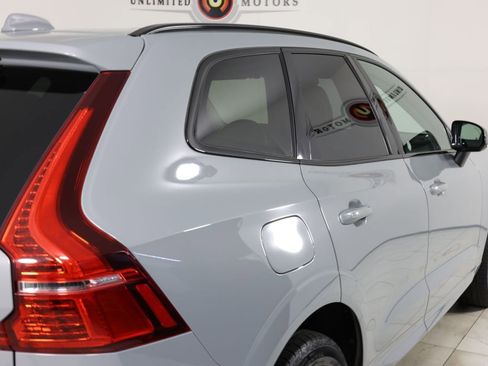 Used 2025 Volvo XC60 B5 Plus AWD/4WD image 44