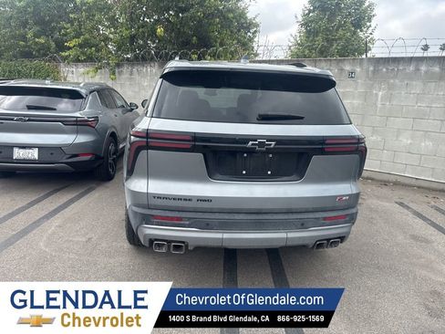 Certified 2025 Chevrolet Traverse Z71 AWD/4WD image 4