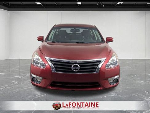 Used 2015 Nissan Altima 2.5 SV w/ Convenience Package image 8
