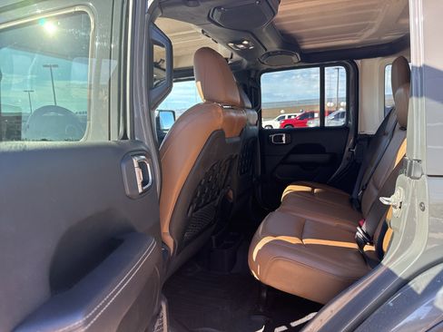 Used 2021 Jeep Wrangler Unlimited Rubicon w/ Dual Top Group image 22