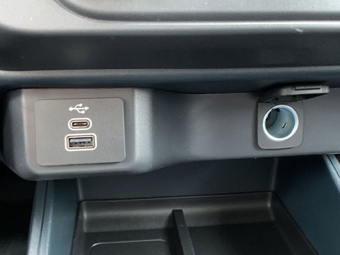 New 2025 Ford Maverick XL image 23