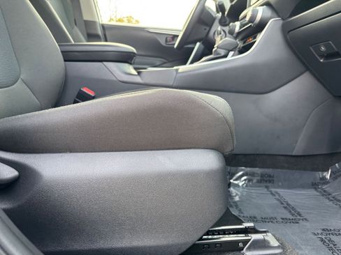 Used 2025 Toyota RAV4 LE image 25