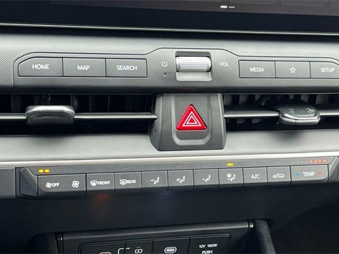 New 2025 Kia K4 LX image 22