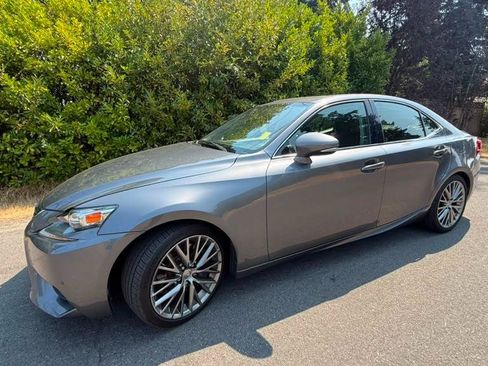 Used 2016 Lexus IS 300 AWD image 5