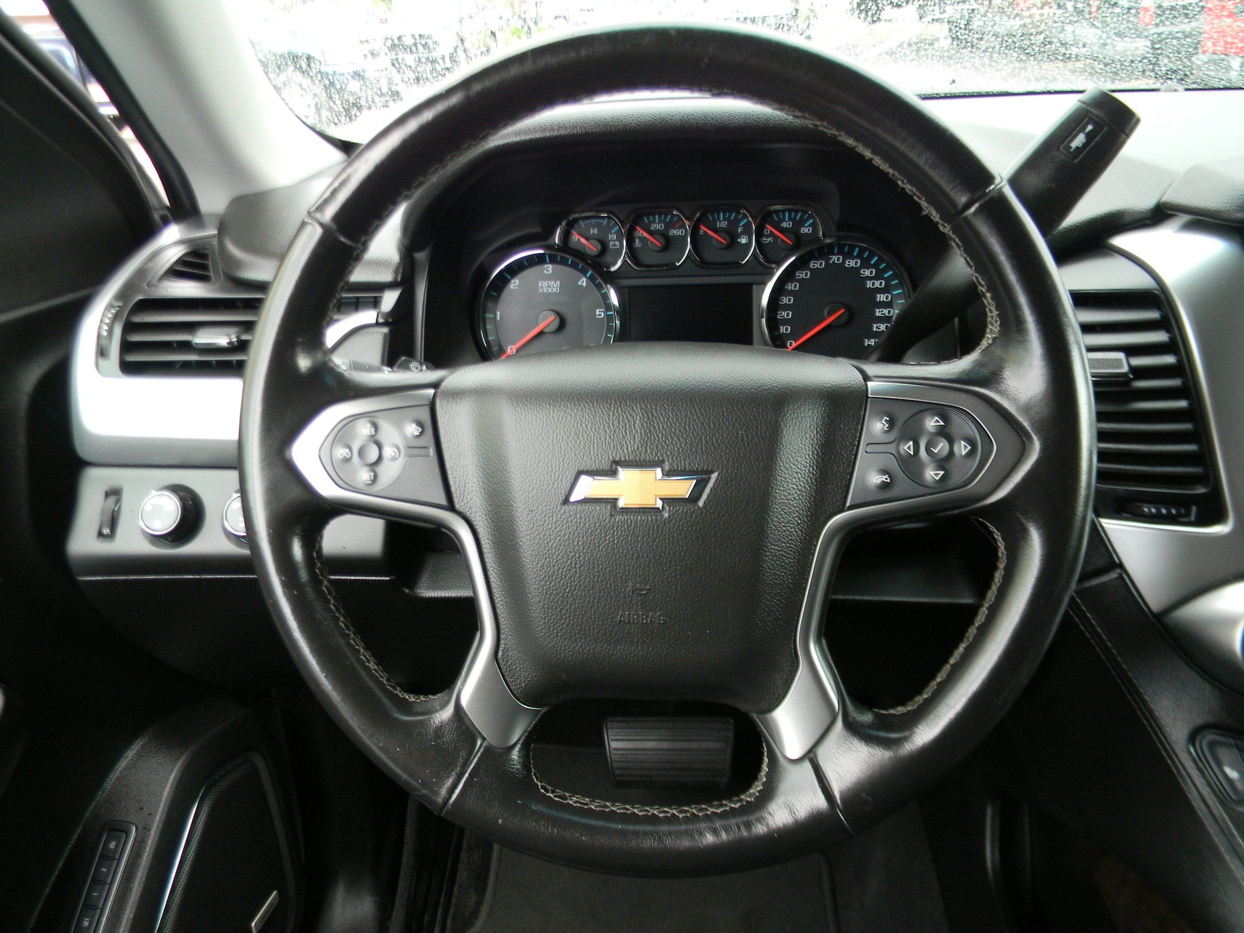 Used 2019 Chevrolet Suburban LT AWD/4WD image 10