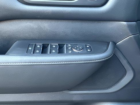 New 2026 Nissan Armada SL w/ Captain's Chari Seat Package image 21