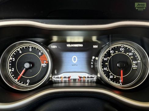 Used 2016 Jeep Cherokee Limited FWD image 21