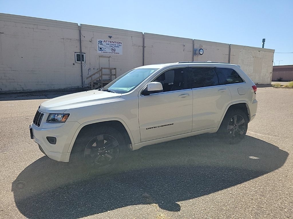 Used 2015 Jeep Grand Cherokee Altitude AWD/4WD image 21