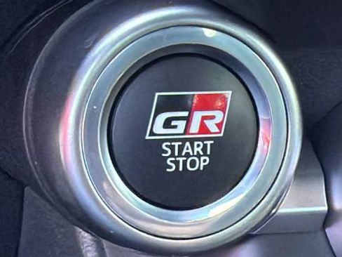 Used 2024 Toyota GR86 RWD image 18