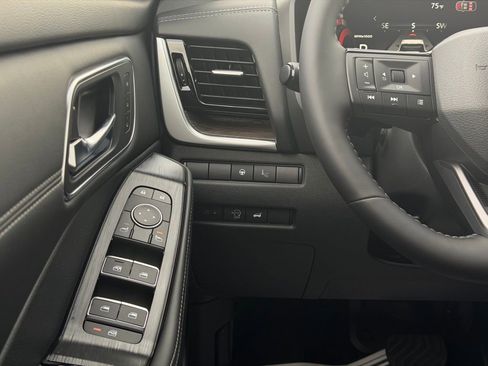 New 2026 Nissan Rogue Platinum w/ Platinum Premium Package image 25