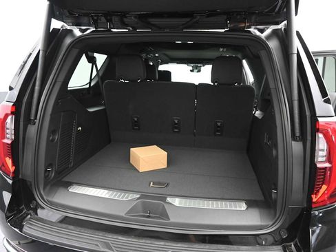 New 2026 GMC Yukon XL Denali w/ Denali Reserve Package AWD/4WD image 14