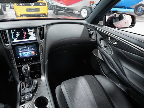 Used 2021 INFINITI Q60 Red Sport 400 w/ Proactive Package RWD image 21