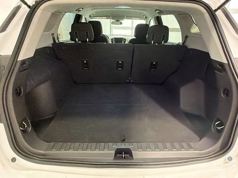 Used 2018 GMC Terrain SLE w/ Driver Convenience Package FWD image 23