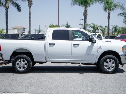 Used 2024 RAM 2500 Big Horn AWD/4WD image 10