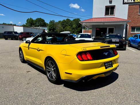 Used 2016 Ford Mustang Premium RWD image 10