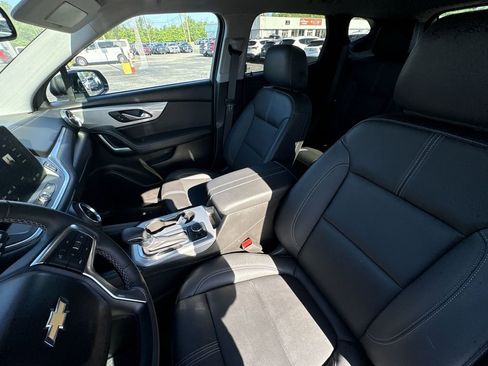 Used 2024 Chevrolet Blazer LT FWD image 20