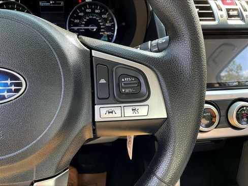 Used 2018 Subaru Forester 2.5i Premium AWD/4WD image 11