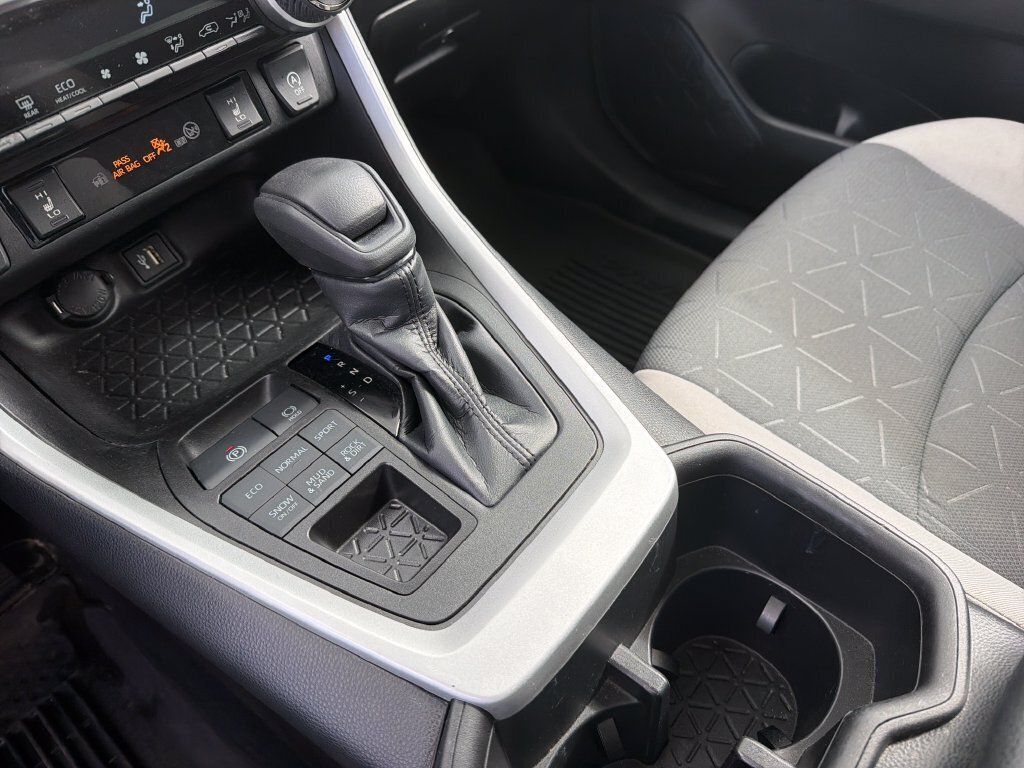 Used 2023 Toyota RAV4 XLE w/ Convenience Package AWD/4WD image 24