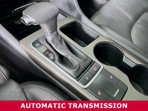 Used 2020 Kia Optima SE image 11