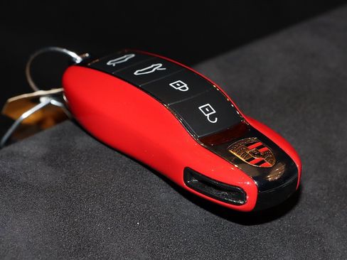 Used 2020 Porsche 718 Cayman GT4 image 53