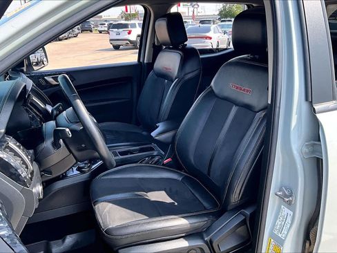 Used 2021 Ford Ranger Lariat w/ Tremor Off-Road Package image 8
