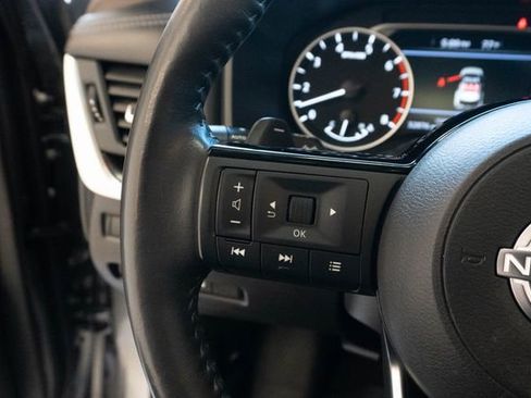 Used 2023 Nissan Rogue SV w/ SV Premium B Package FWD image 22