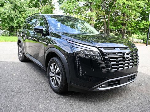 Used 2026 Nissan Pathfinder SL FWD image 5