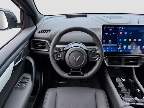 New 2025 VinFast VF 8 Plus image 22