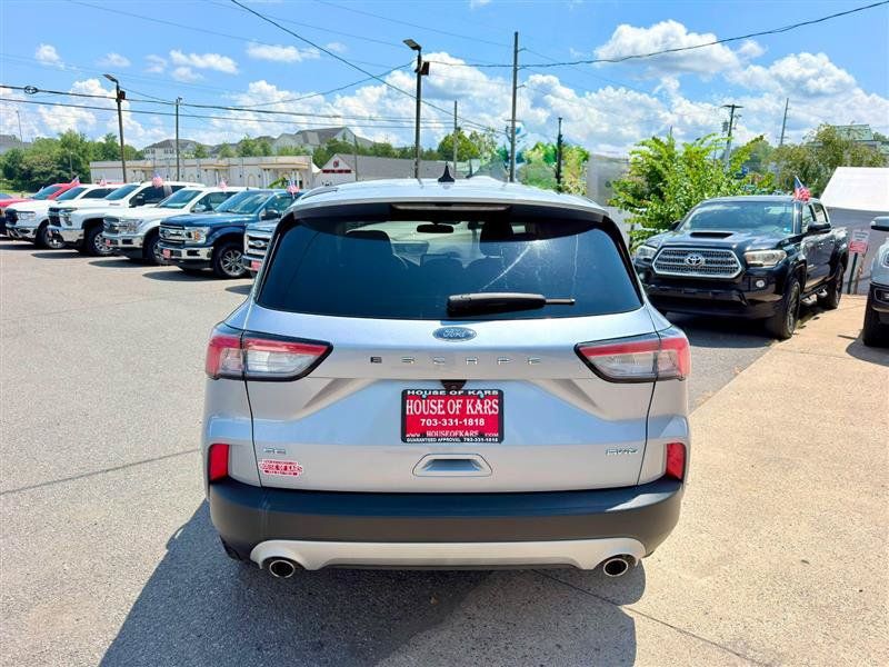 Used 2022 Ford Escape SE AWD/4WD image 3