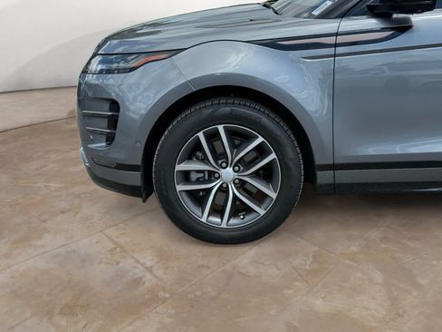 Used 2024 Land Rover Range Rover Evoque Dynamic SE AWD/4WD image 17