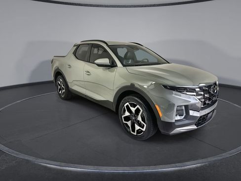 Used 2023 Hyundai Santa Cruz Limited w/ Winter Package AWD/4WD image 2